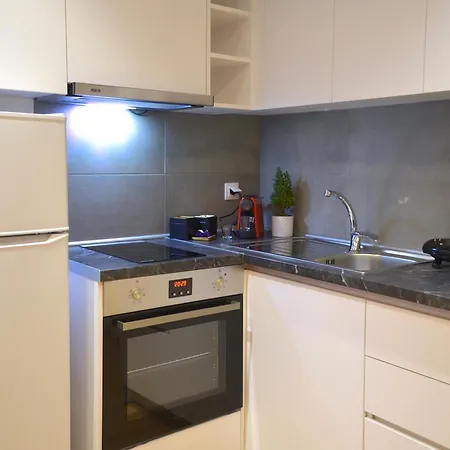 Zeus Executive Apartament