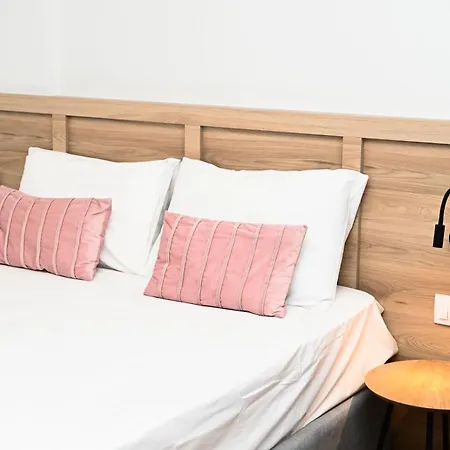 Zeus Executive Apartment